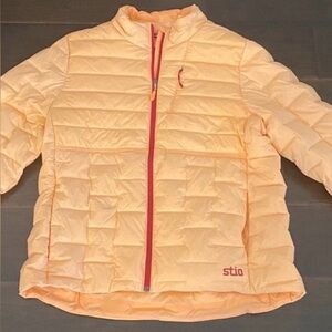 New with tag Stio  650 fill long sleeve full zipper puffer jacket women size XL